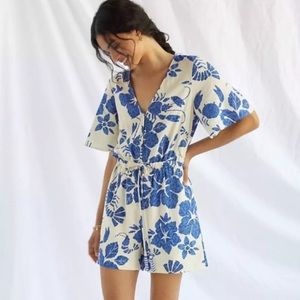 Farm Rio Breezy Romper Jumpsuit XS Blue Floral